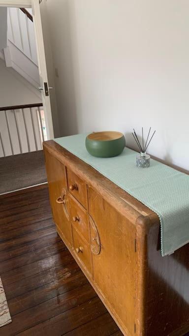 Lovely 4 Bedroom Home, Stones Throw From The Beach Brighton Luaran gambar